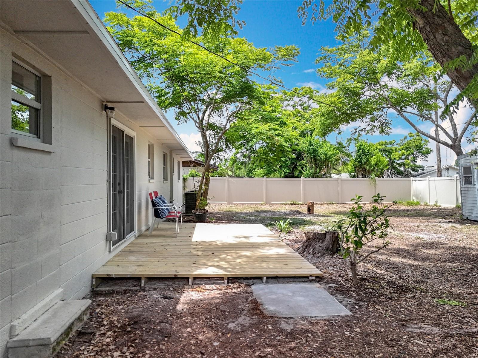 Image 7 of 49 For 603 Solana Street
