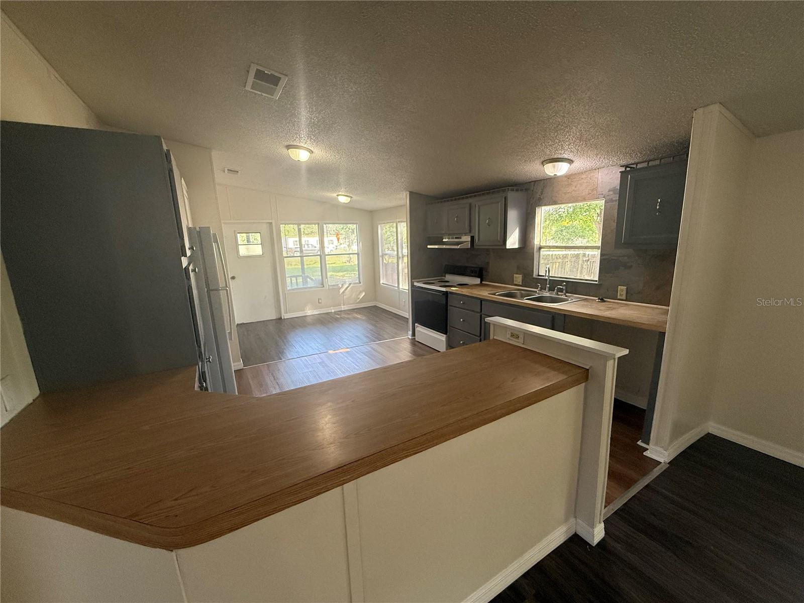 Image 8 of 18 For 2049 Ridge Meadow Drive