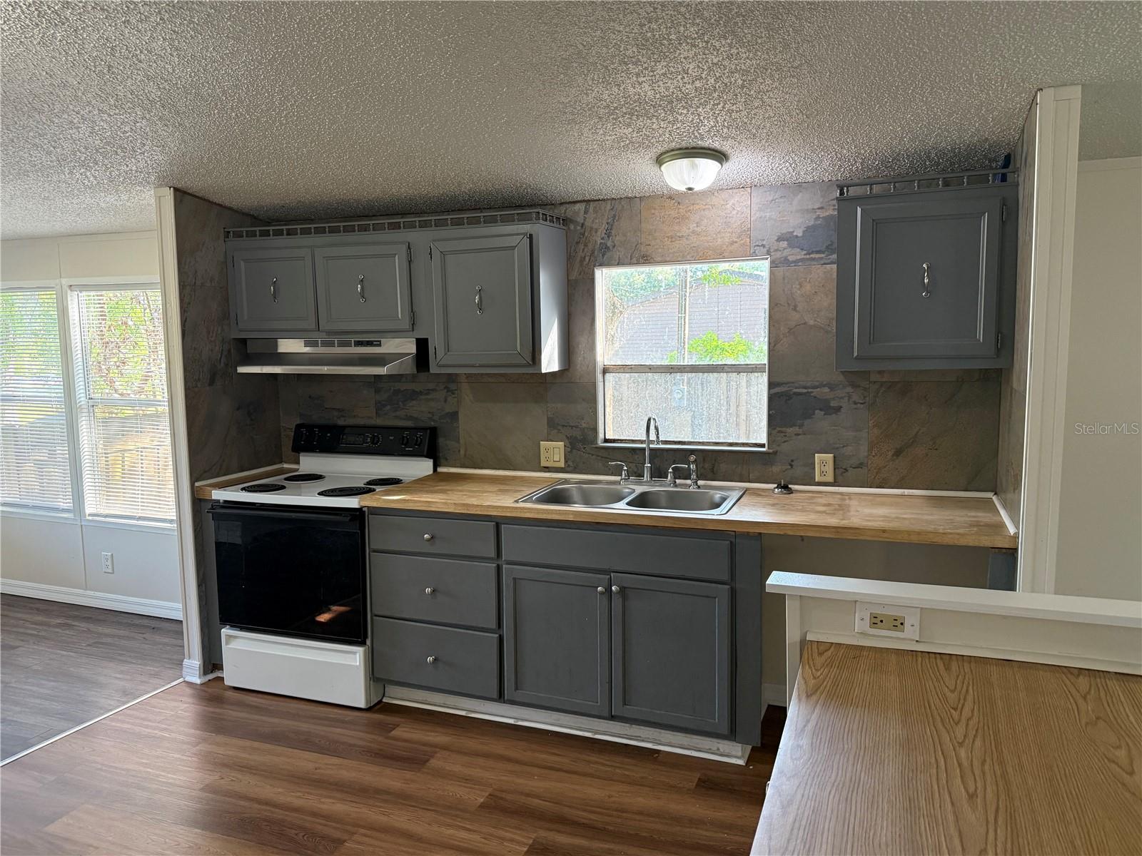 Image 9 of 18 For 2049 Ridge Meadow Drive