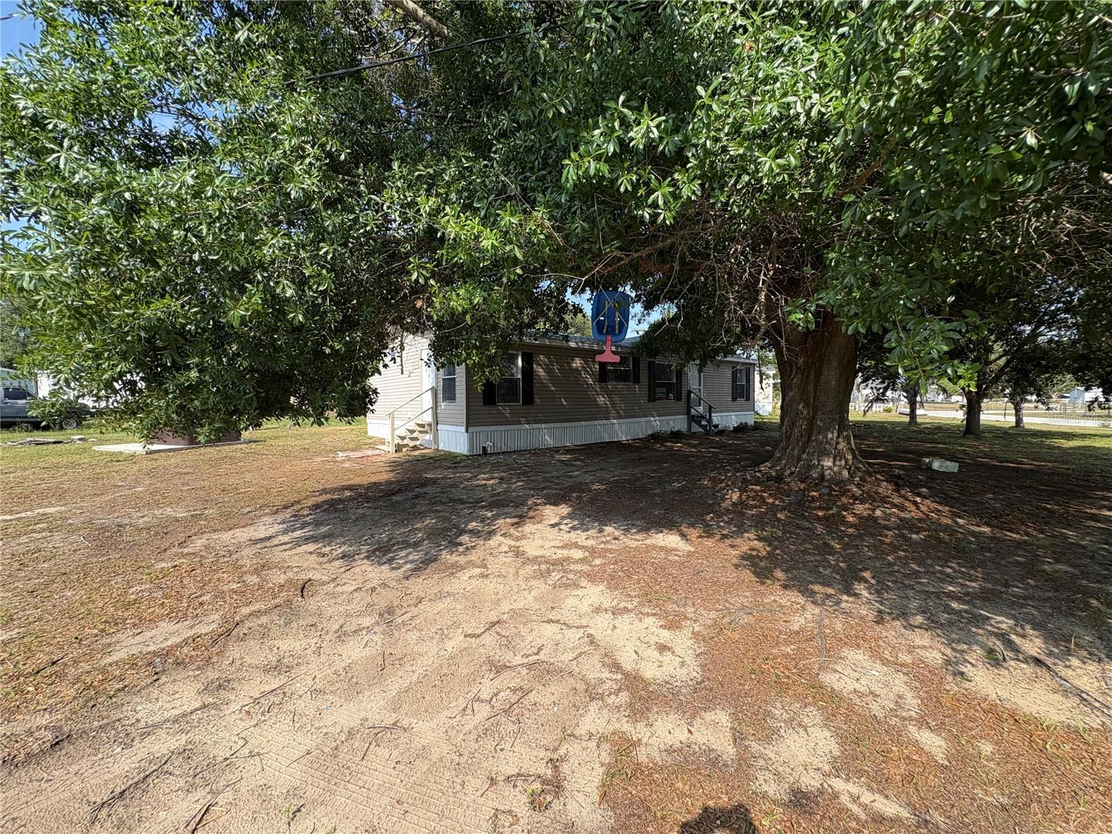 Image 13 of 17 For 371 Highlands Way