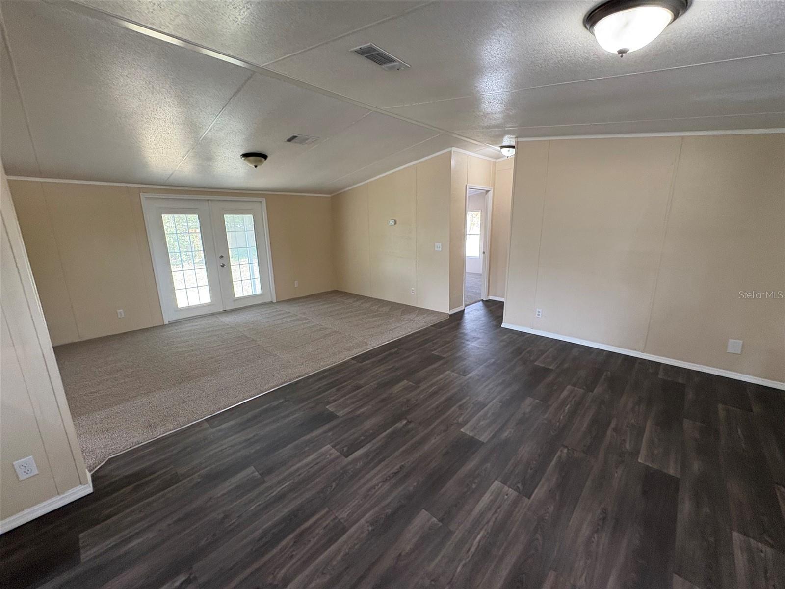 Image 2 of 17 For 371 Highlands Way
