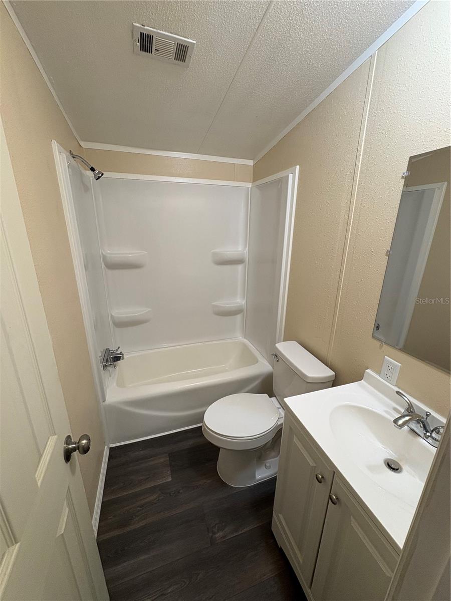 Image 7 of 17 For 371 Highlands Way