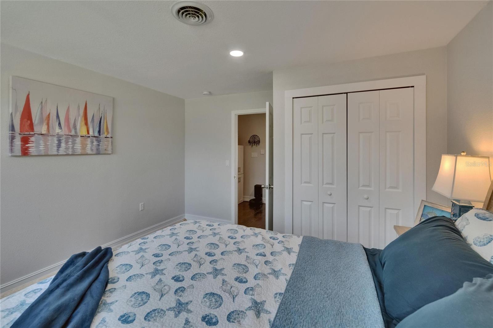 Image 30 of 83 For 733 Clayton Avenue