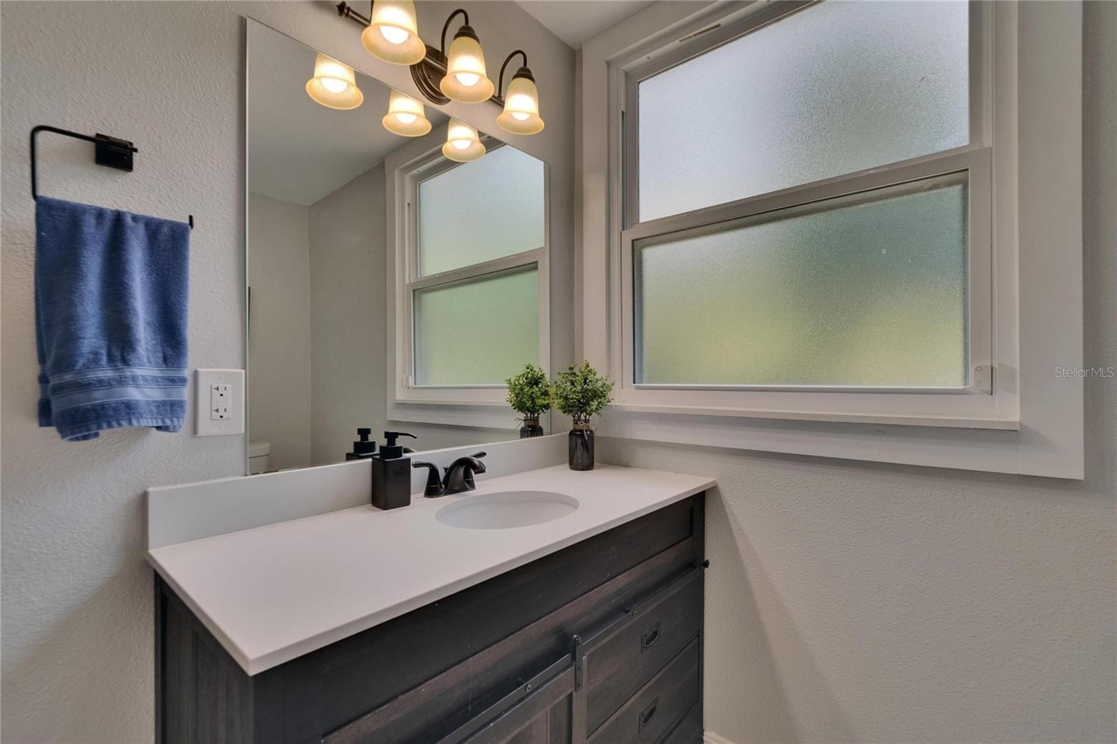 Image 33 of 83 For 733 Clayton Avenue