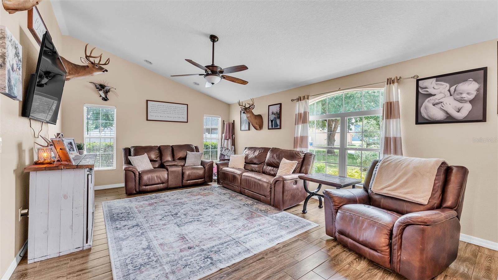 Image 4 of 37 For 1850 Saddlewood Place