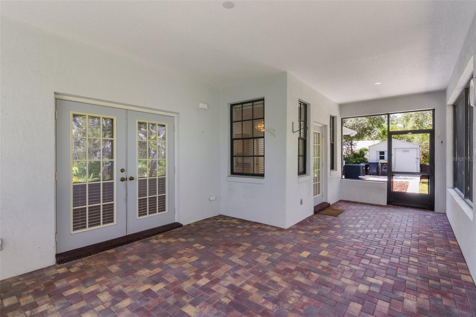 Image 30 of 36 For 1131 Country Oaks Boulevard