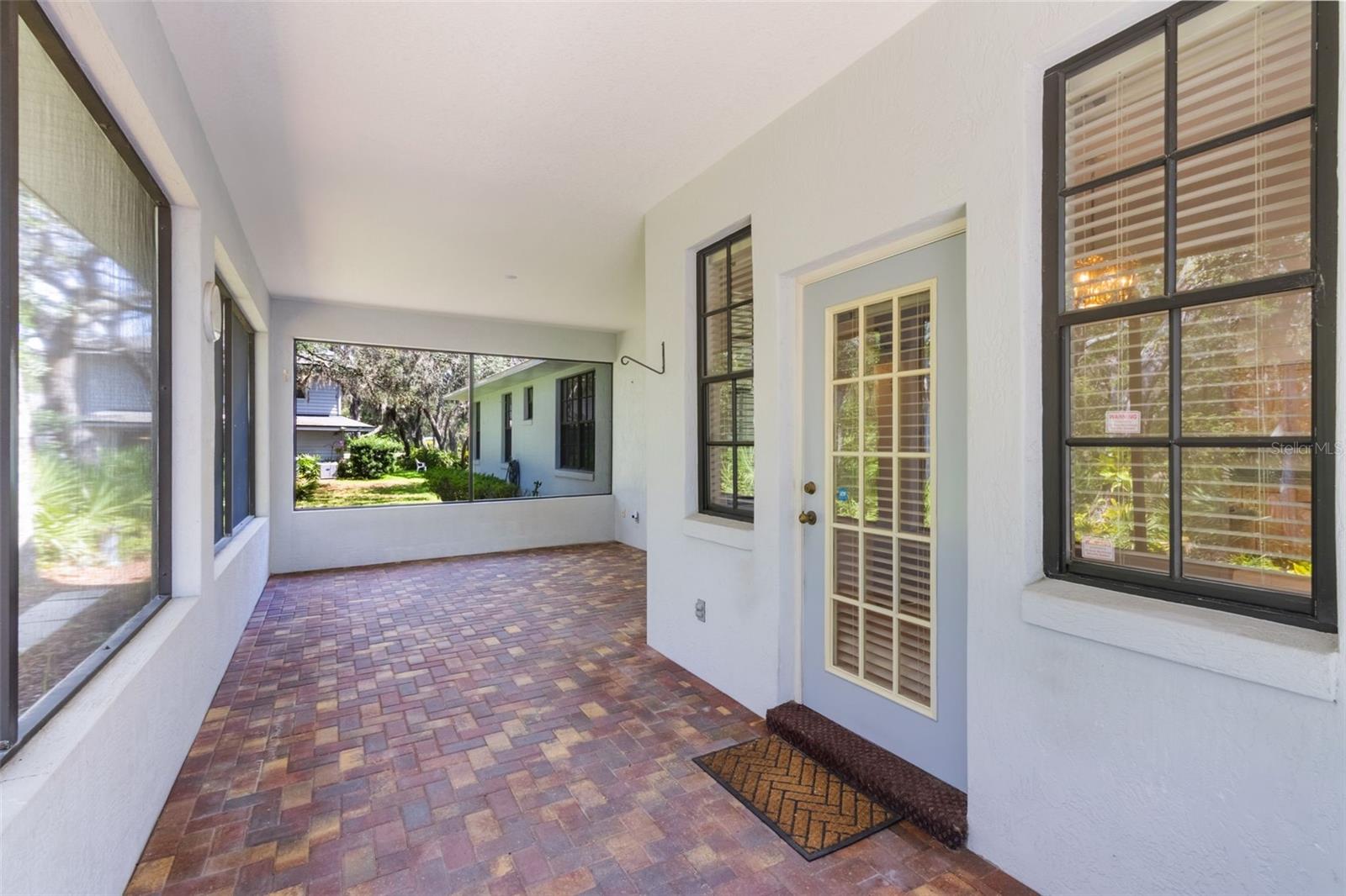 Image 31 of 36 For 1131 Country Oaks Boulevard
