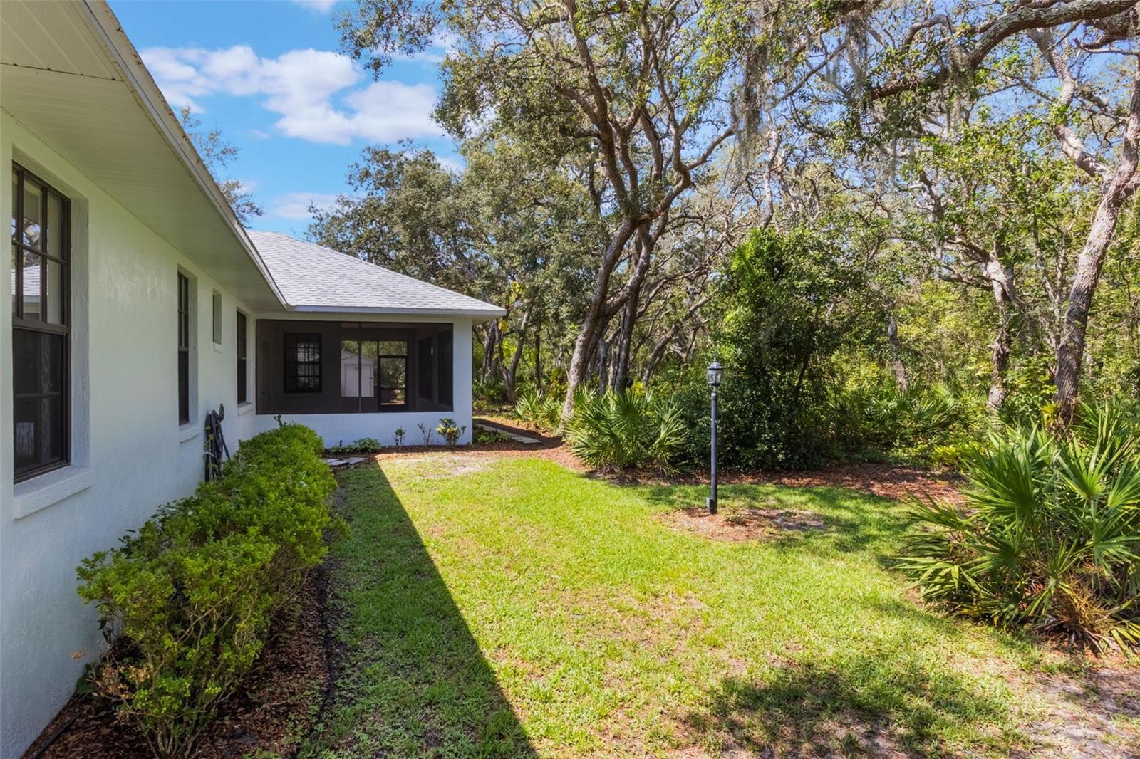 Image 33 of 36 For 1131 Country Oaks Boulevard