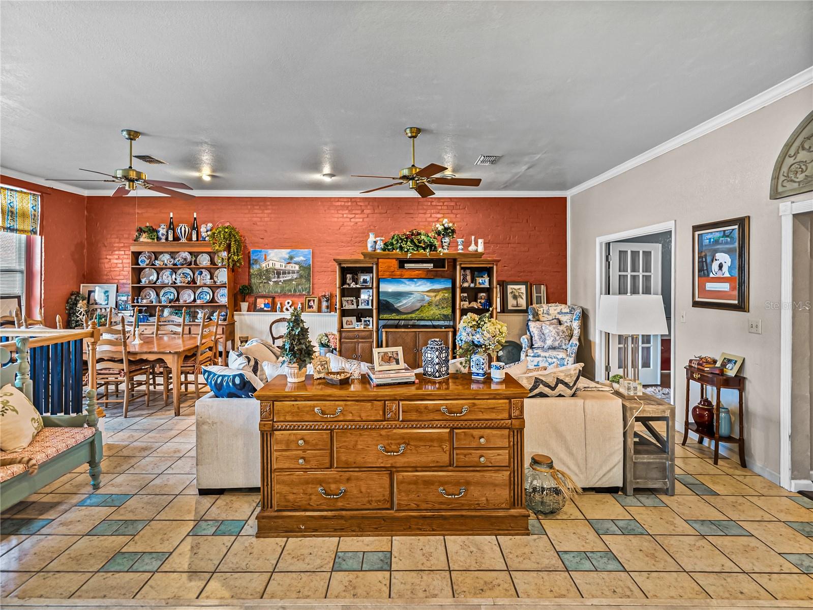 Image 71 of 100 For 135 Central Avenue