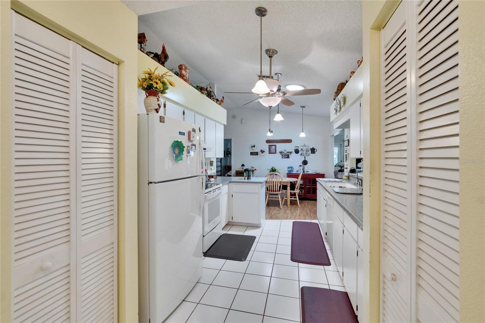 Image 14 of 94 For 3154 Prairie Dunes Circle W