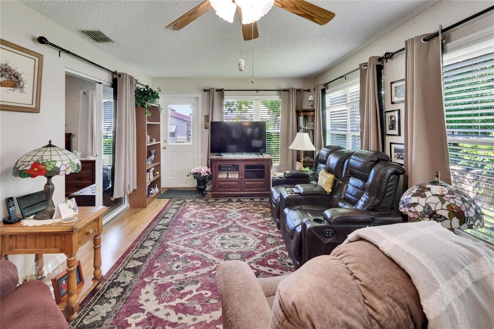 Image 22 of 94 For 3154 Prairie Dunes Circle W