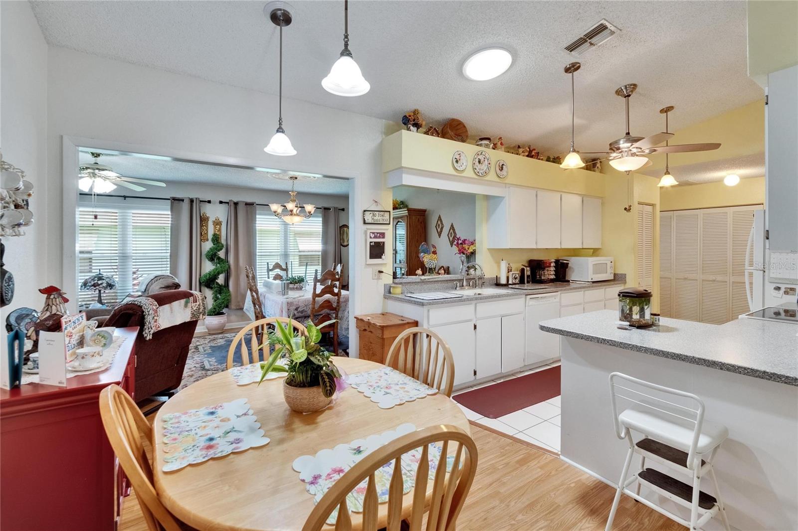 Image 3 of 94 For 3154 Prairie Dunes Circle W