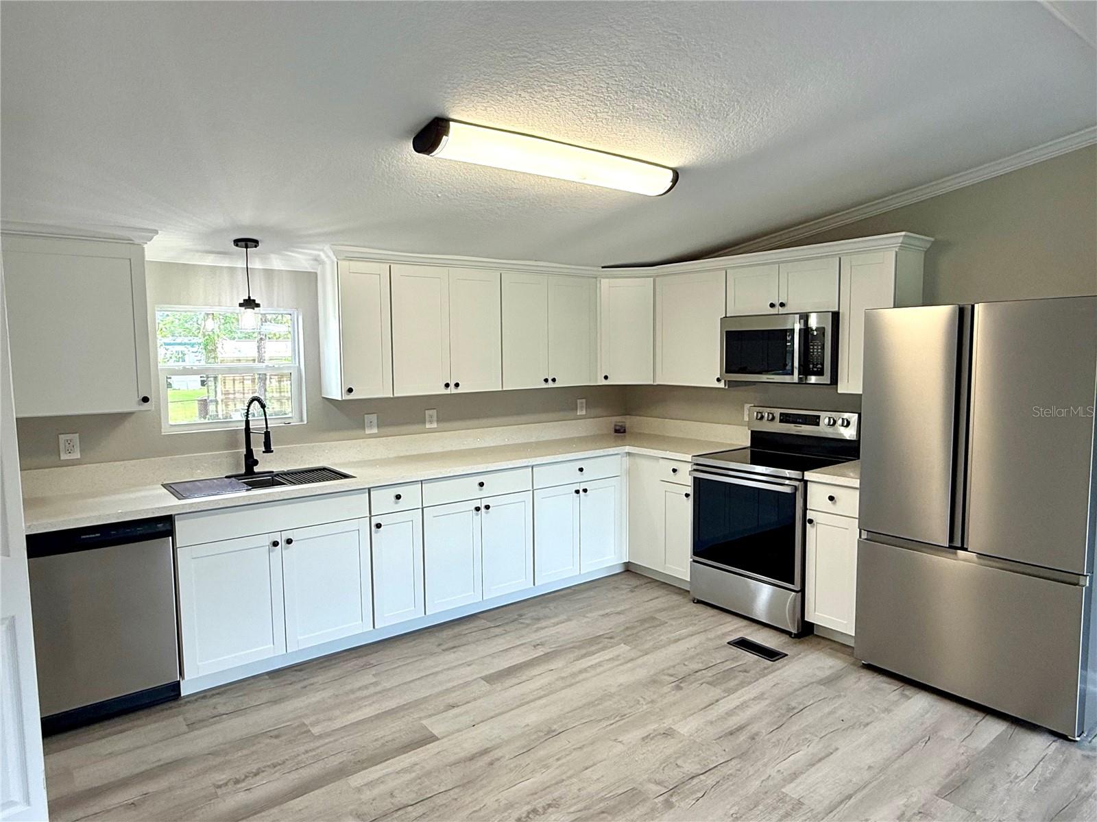 Image 3 of 20 For 6611 Glen Meadow Loop