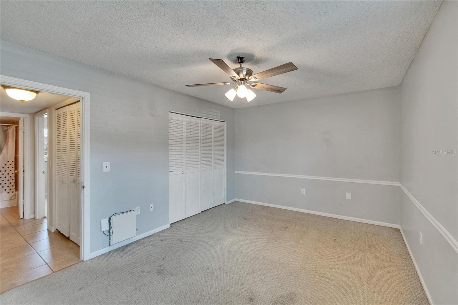 Image 37 of 54 For 1920 Edgewood Drive D7