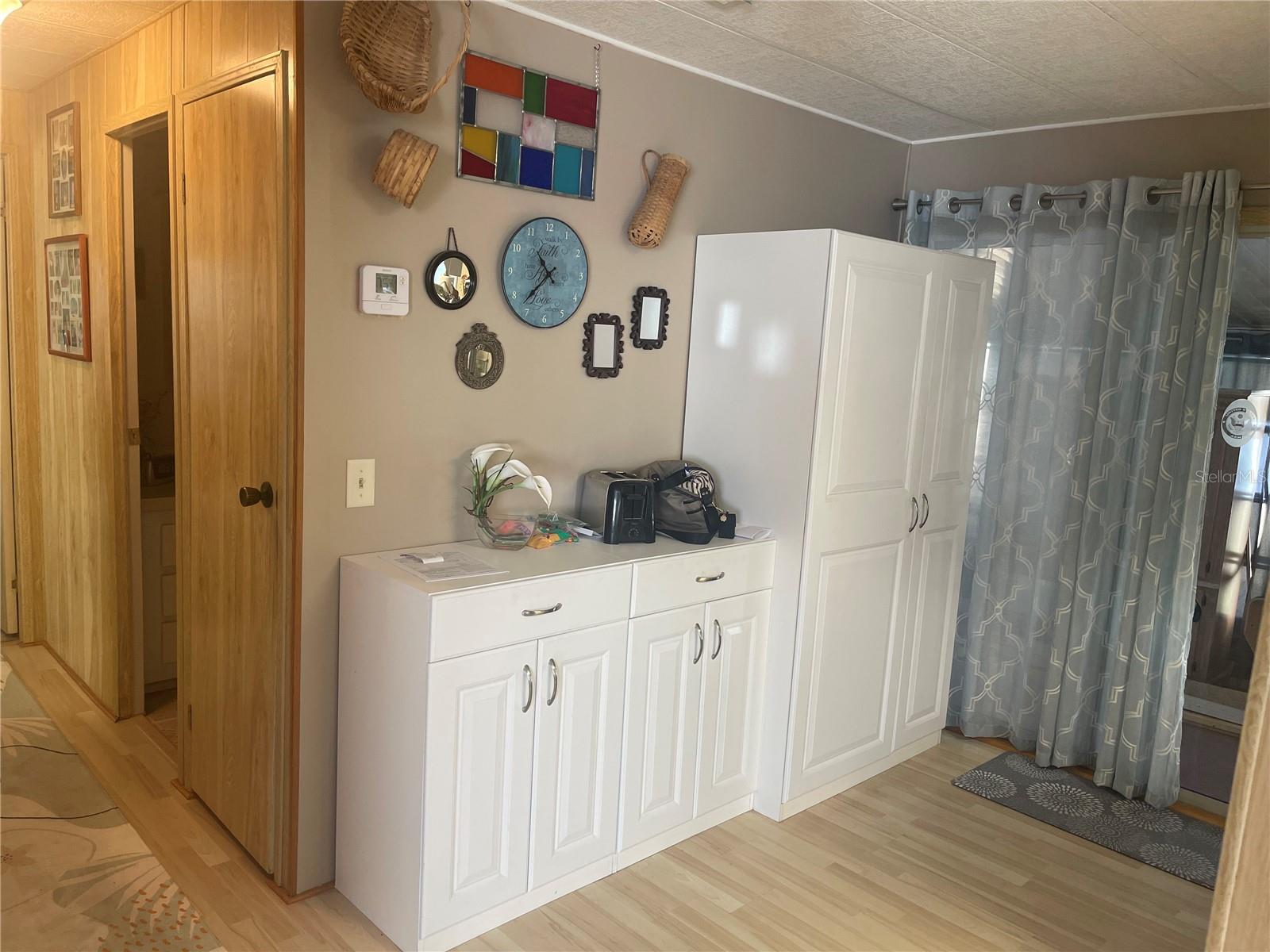 Image 8 of 12 For 4250 Cedarwood Street
