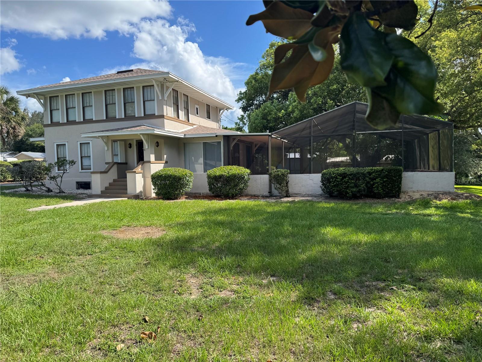 Image 2 of 17 For 530 Ridge Avenue