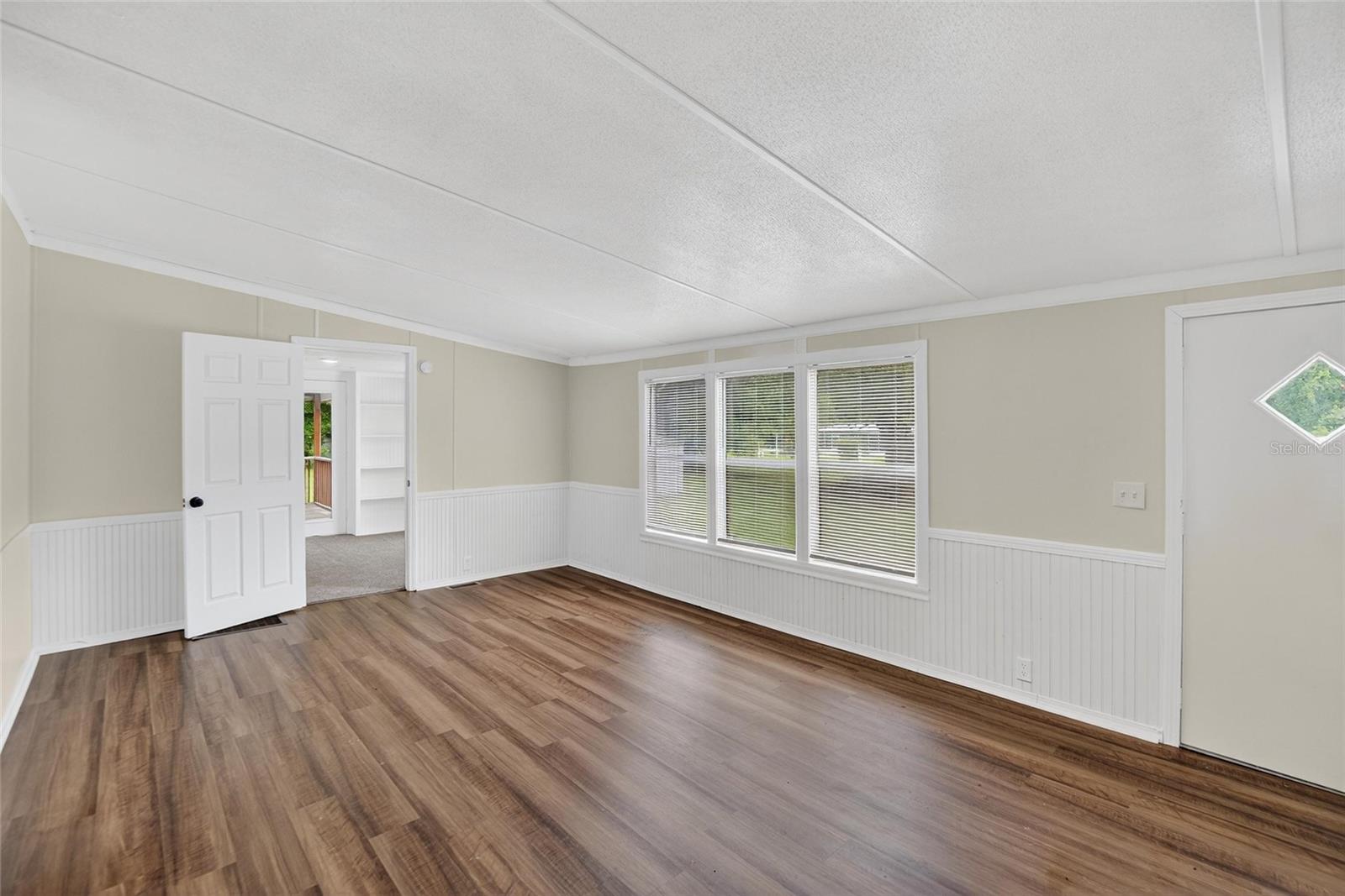 Image 4 of 70 For 7333 23rd Street