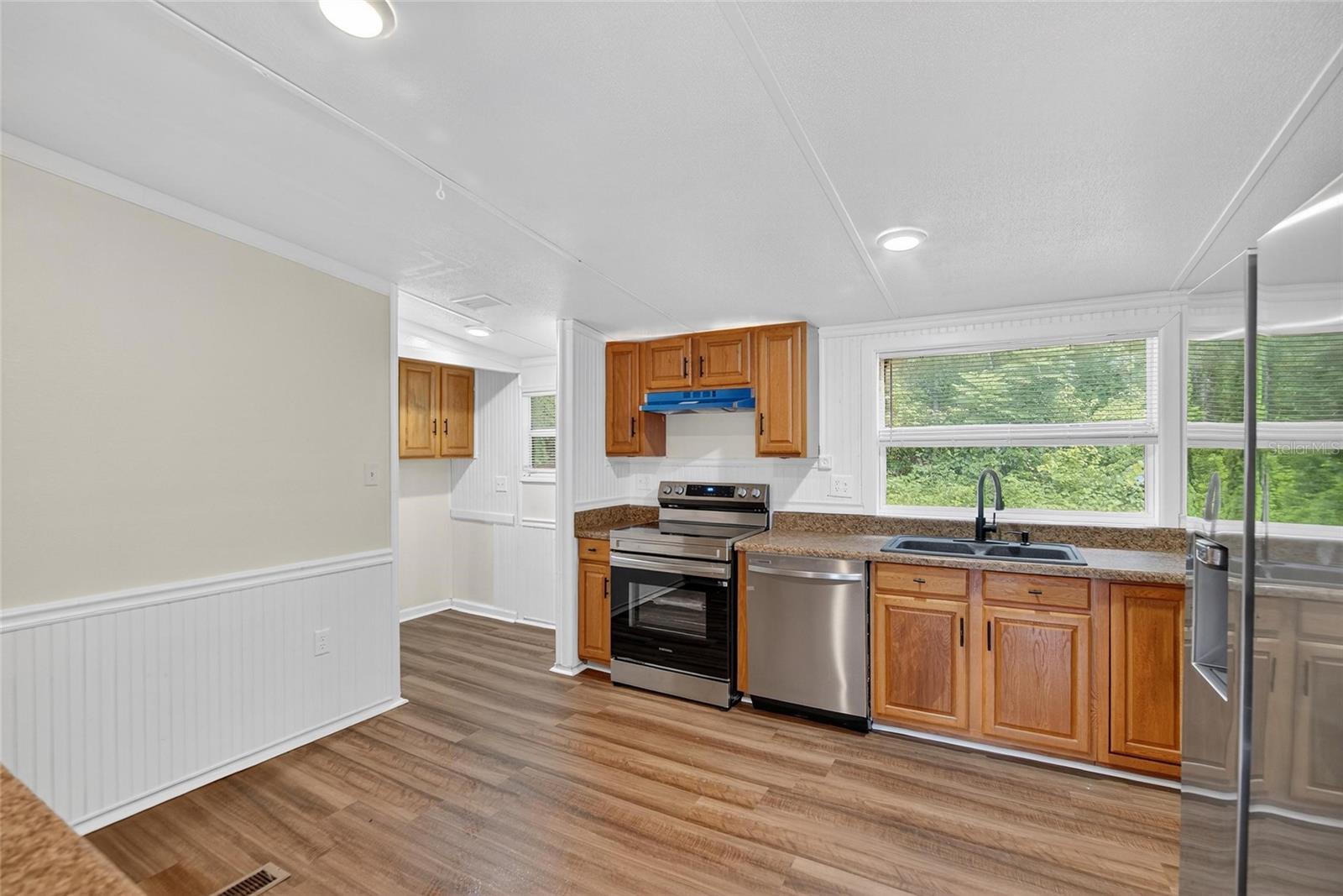 Image 7 of 70 For 7333 23rd Street