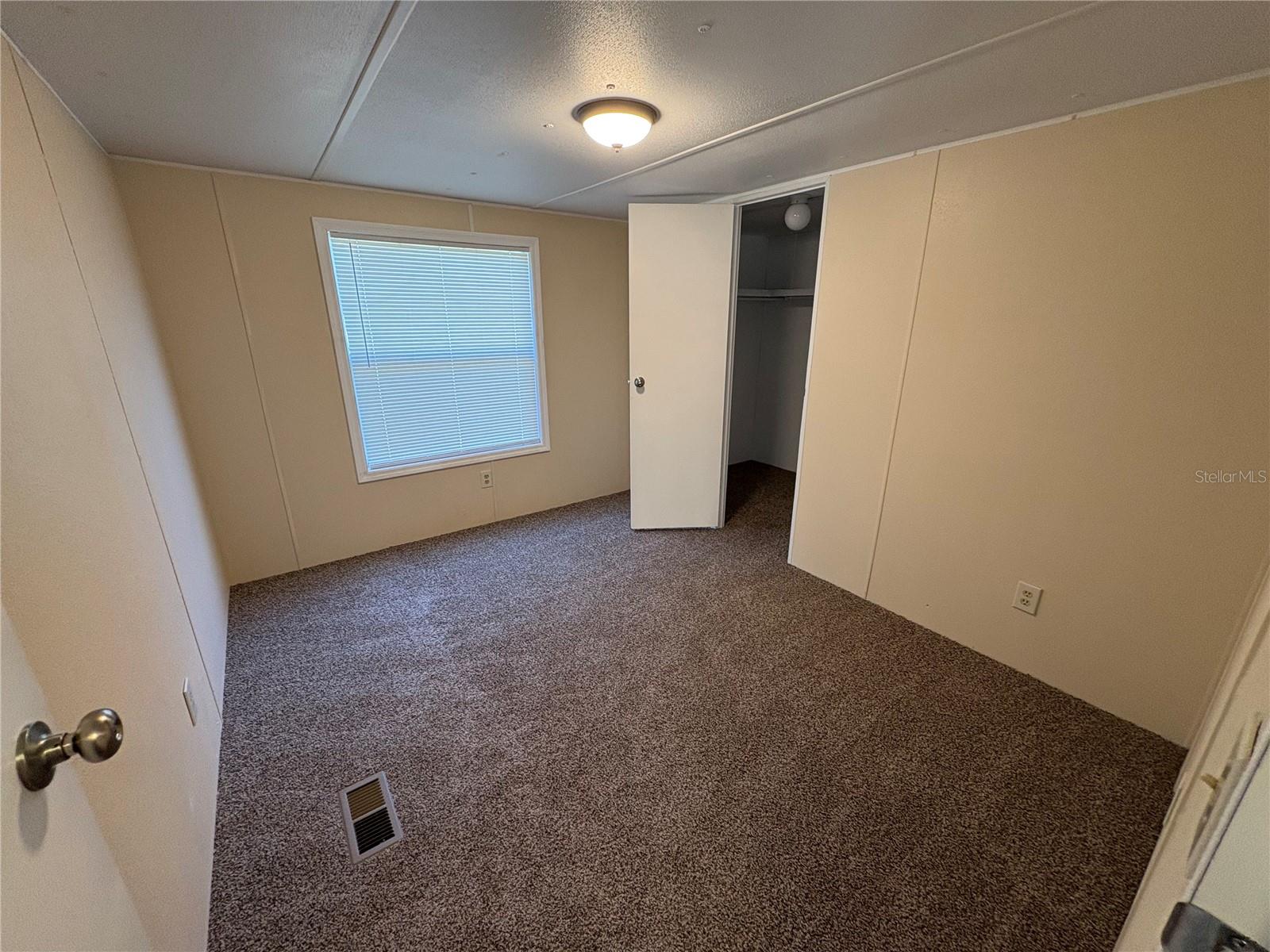 Image 11 of 22 For 10905 Country View Drive
