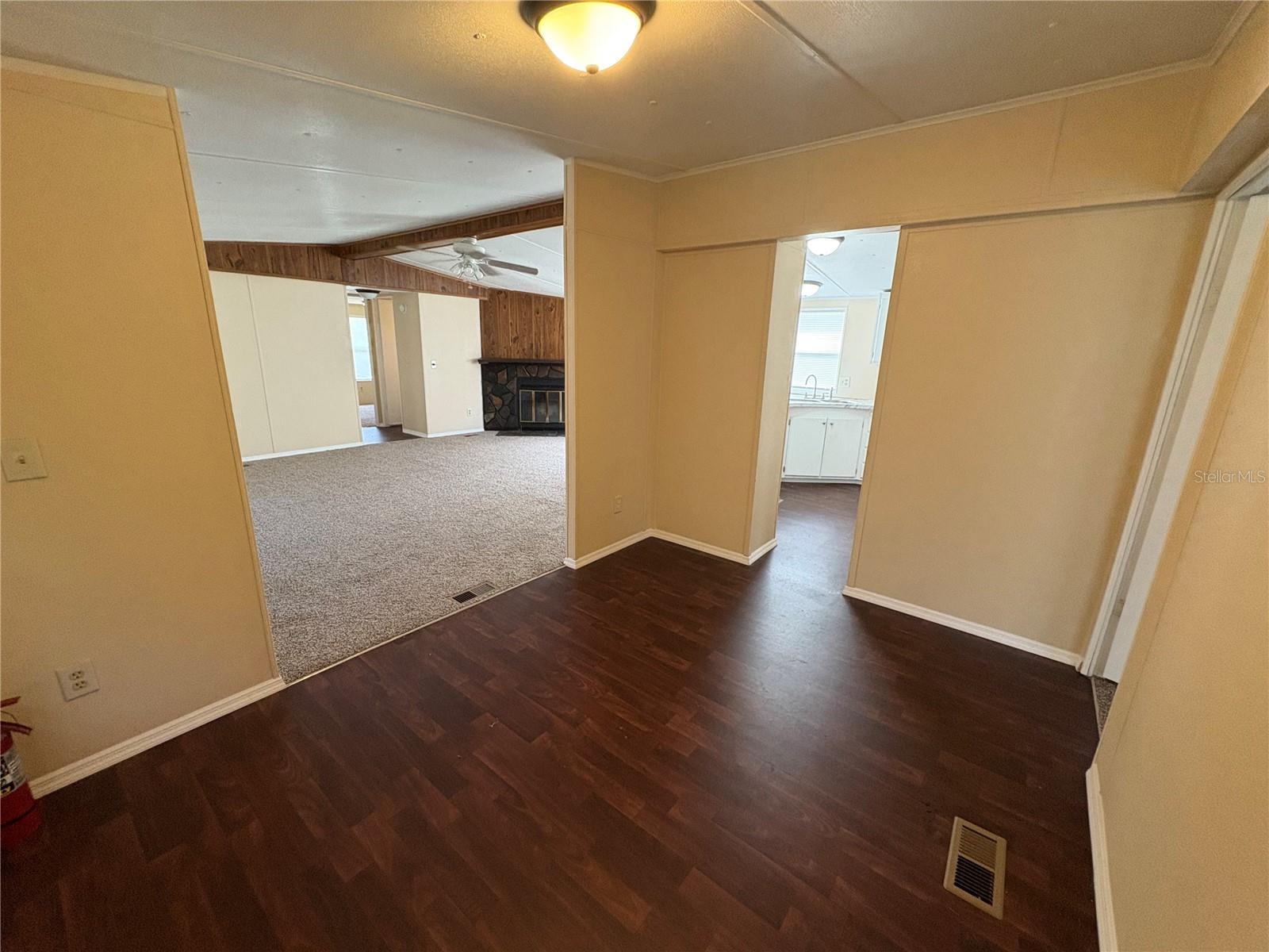 Image 8 of 22 For 10905 Country View Drive