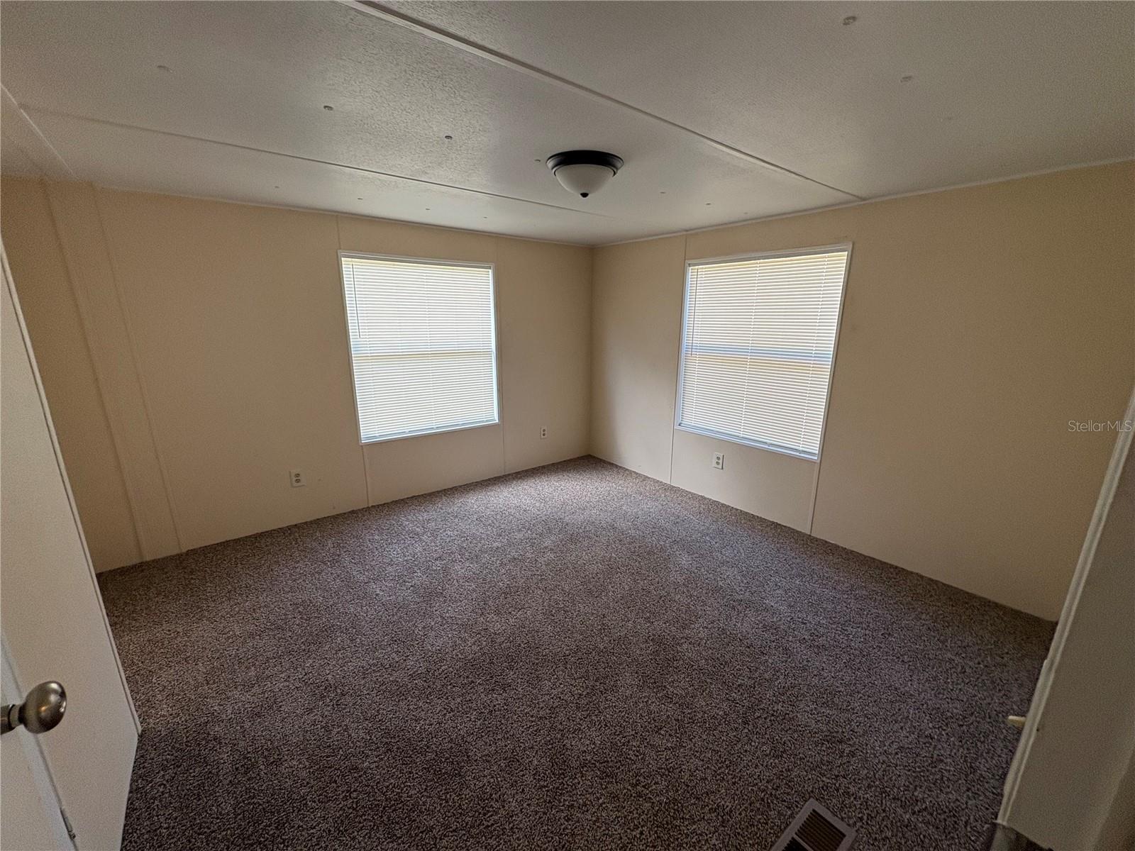 Image 9 of 22 For 10905 Country View Drive