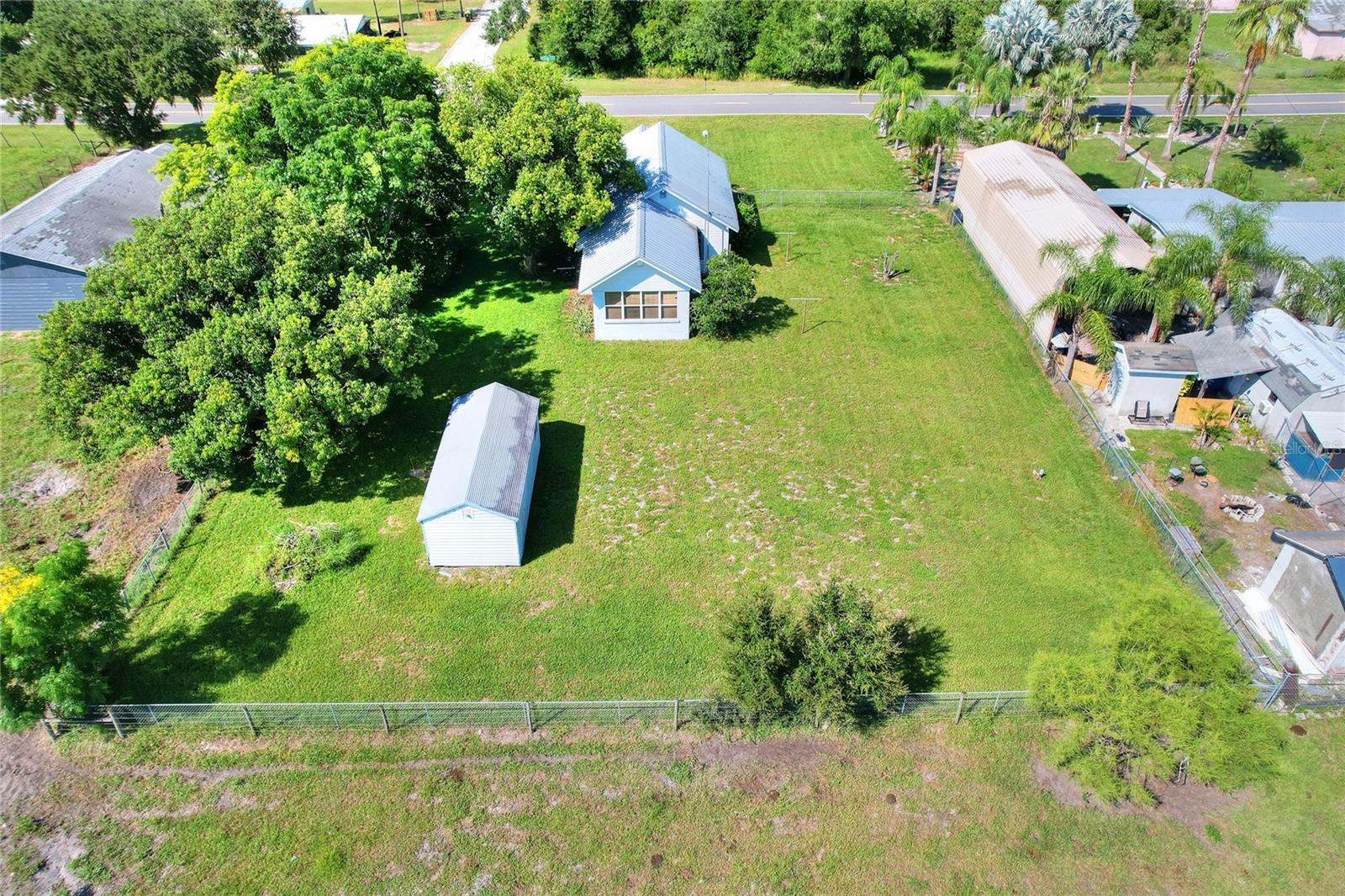 Image 29 of 39 For 625 Lake Wales Road S