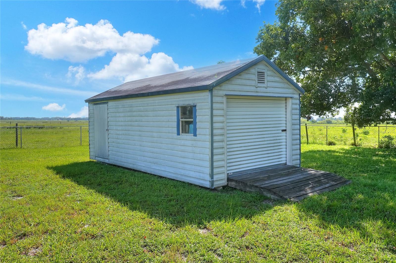 Image 32 of 39 For 625 Lake Wales Road S
