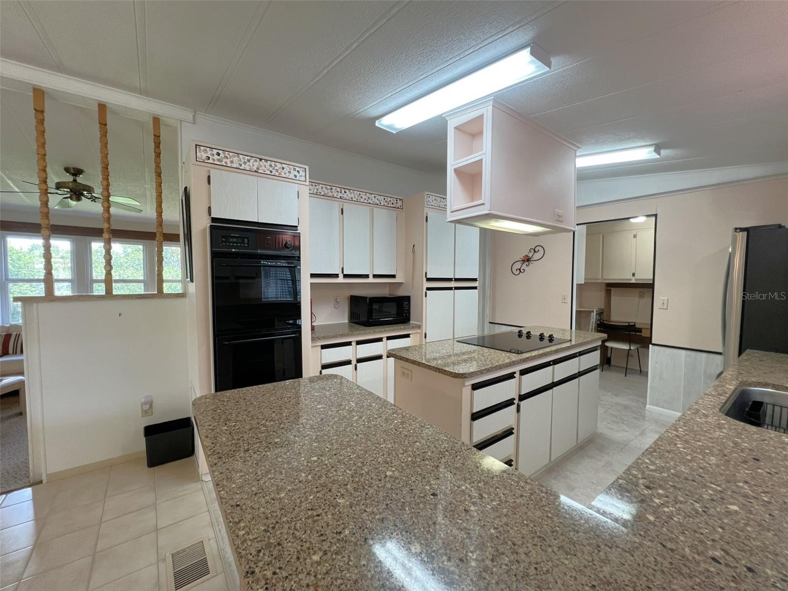 Image 19 of 90 For 2055 Floral Avenue 246