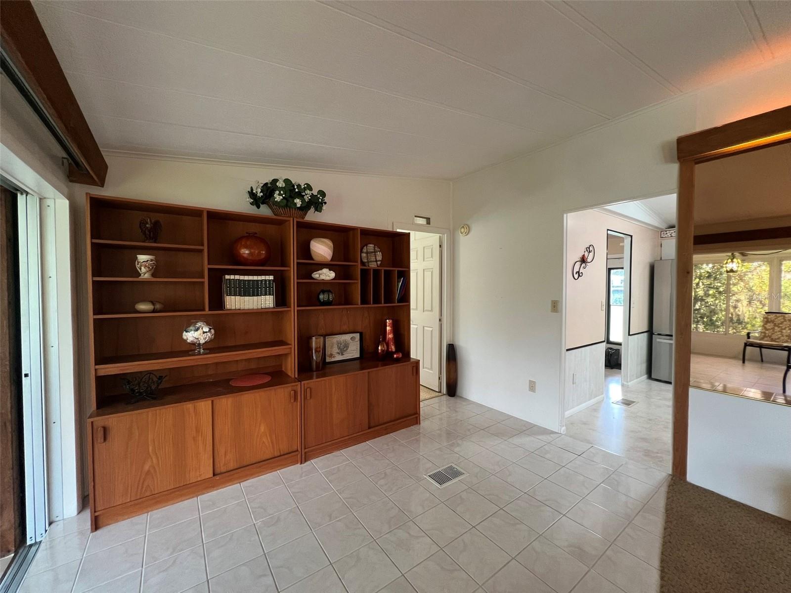 Image 33 of 90 For 2055 Floral Avenue 246