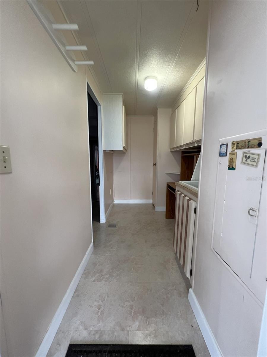 Image 61 of 90 For 2055 Floral Avenue 246