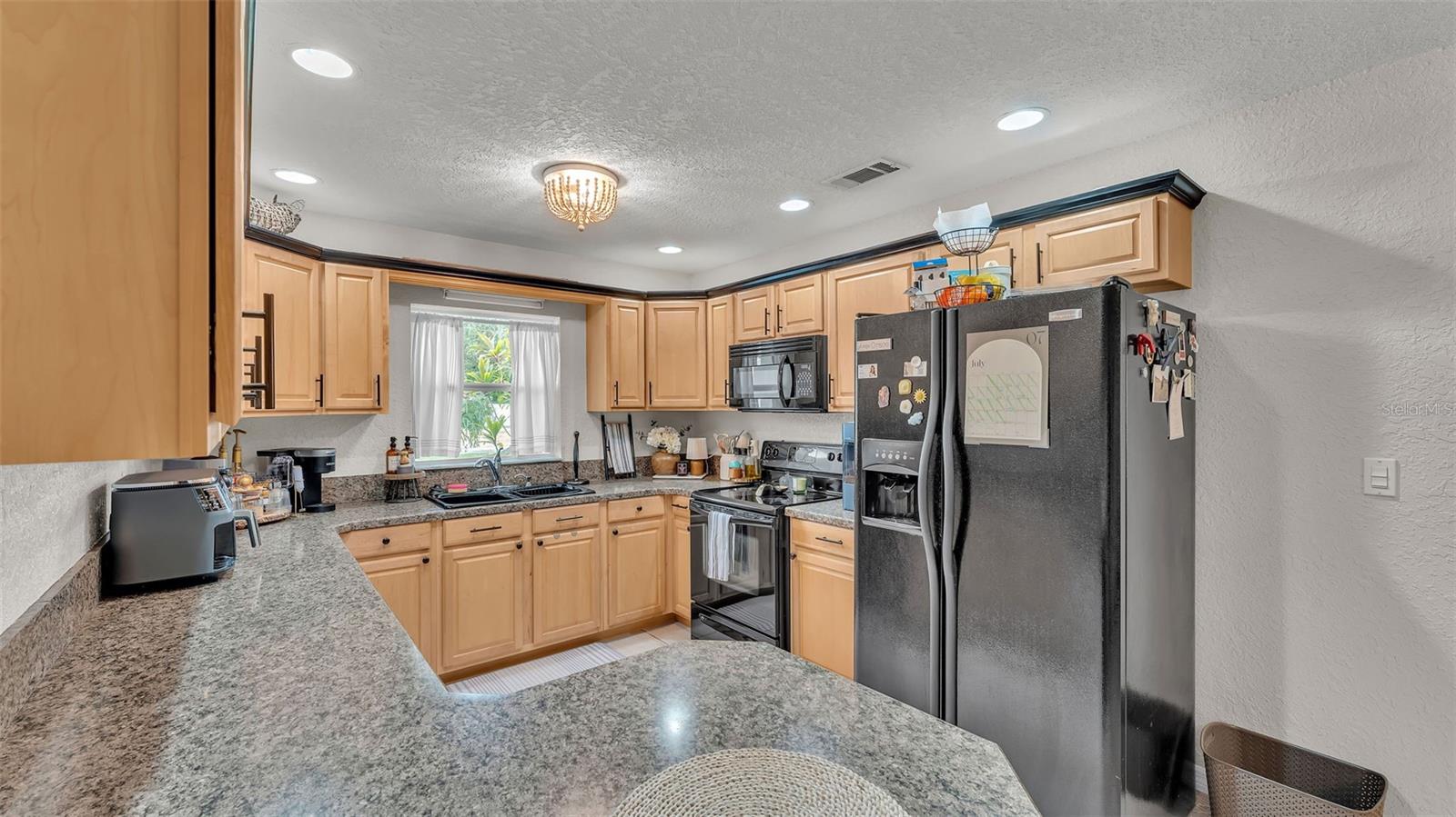 Image 11 of 36 For 1188 De La Palma Avenue