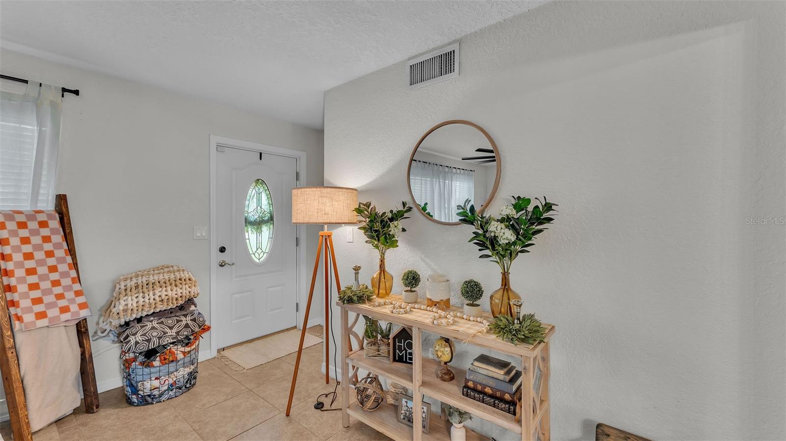 Image 13 of 36 For 1188 De La Palma Avenue