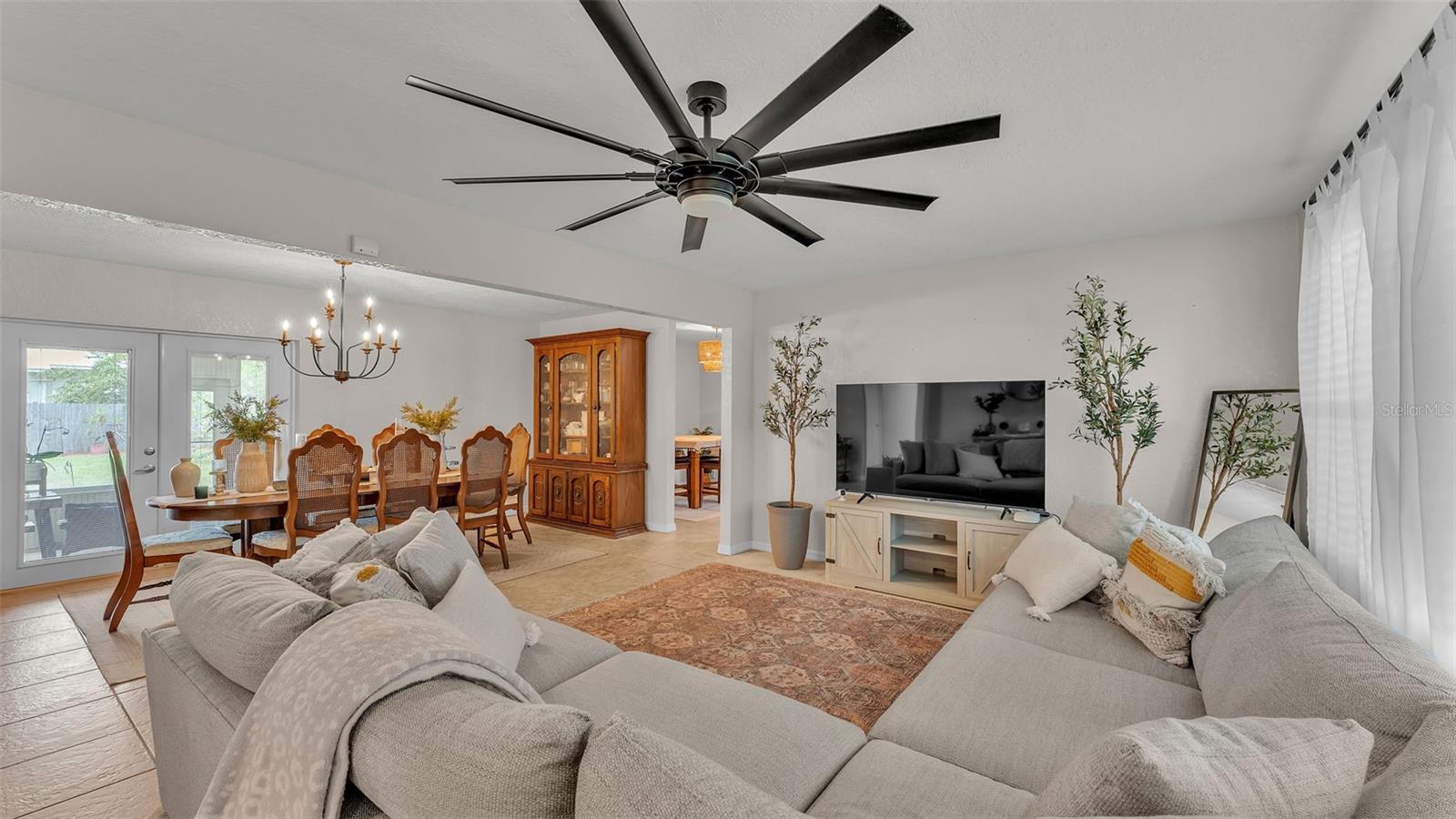 Image 4 of 36 For 1188 De La Palma Avenue