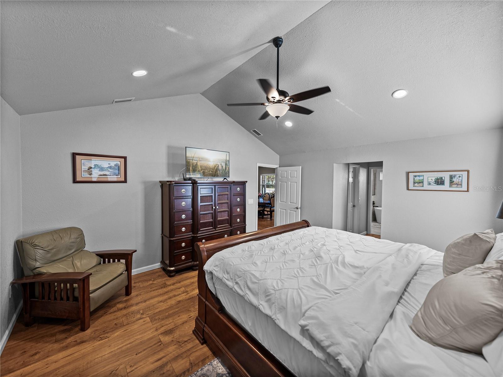 Image 28 of 49 For 1510 Rosa Court