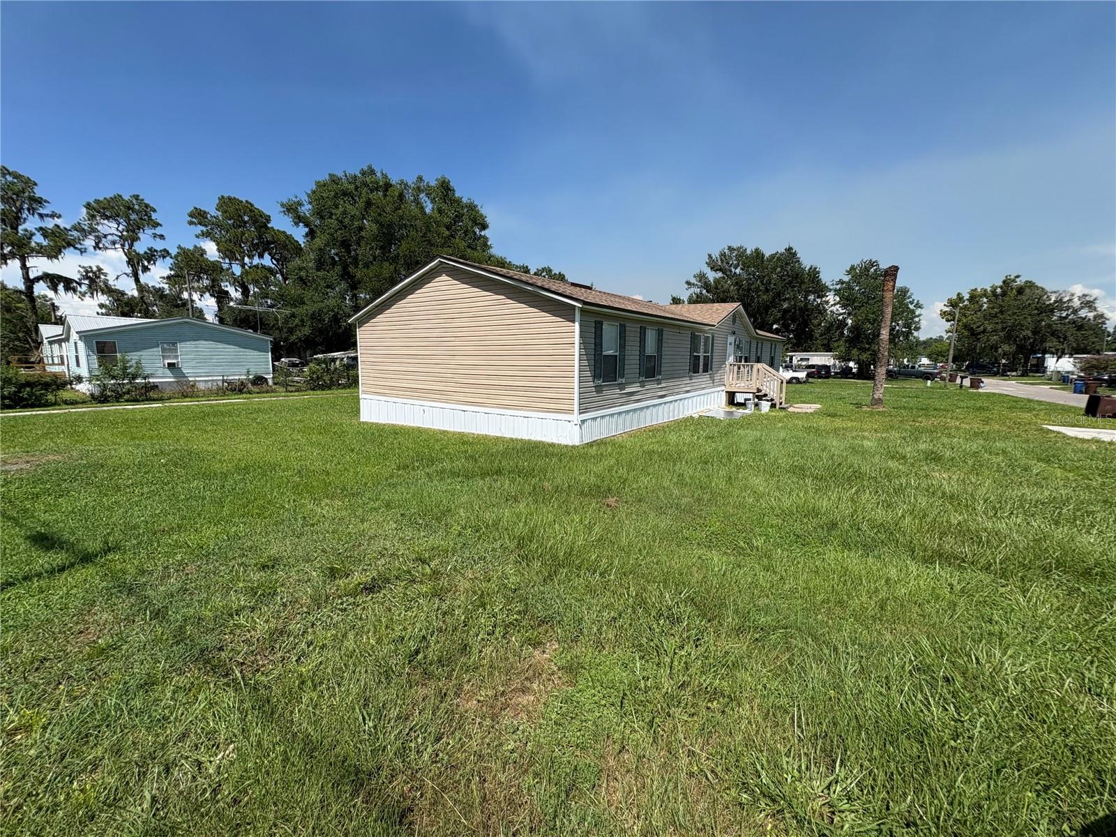 Image 16 of 16 For 925 8th Street