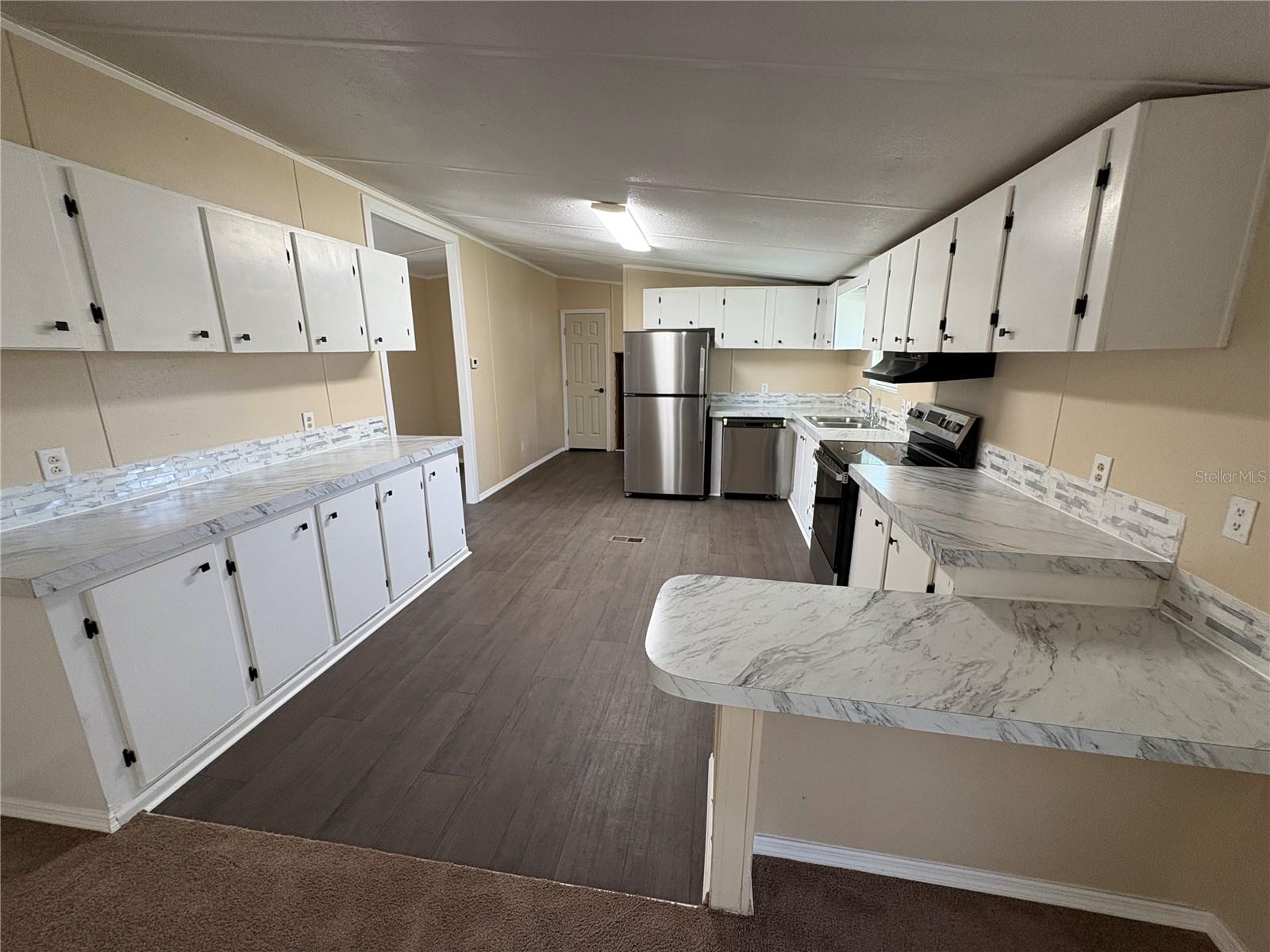 Image 7 of 16 For 925 8th Street