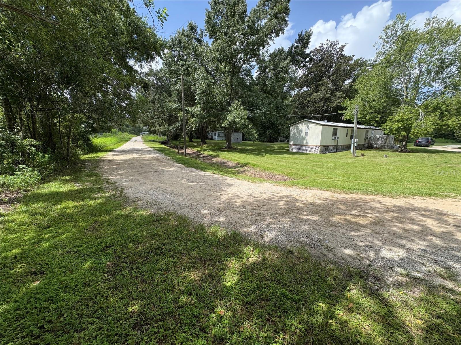 Image 10 of 37 For 2204 Ellie Road 1