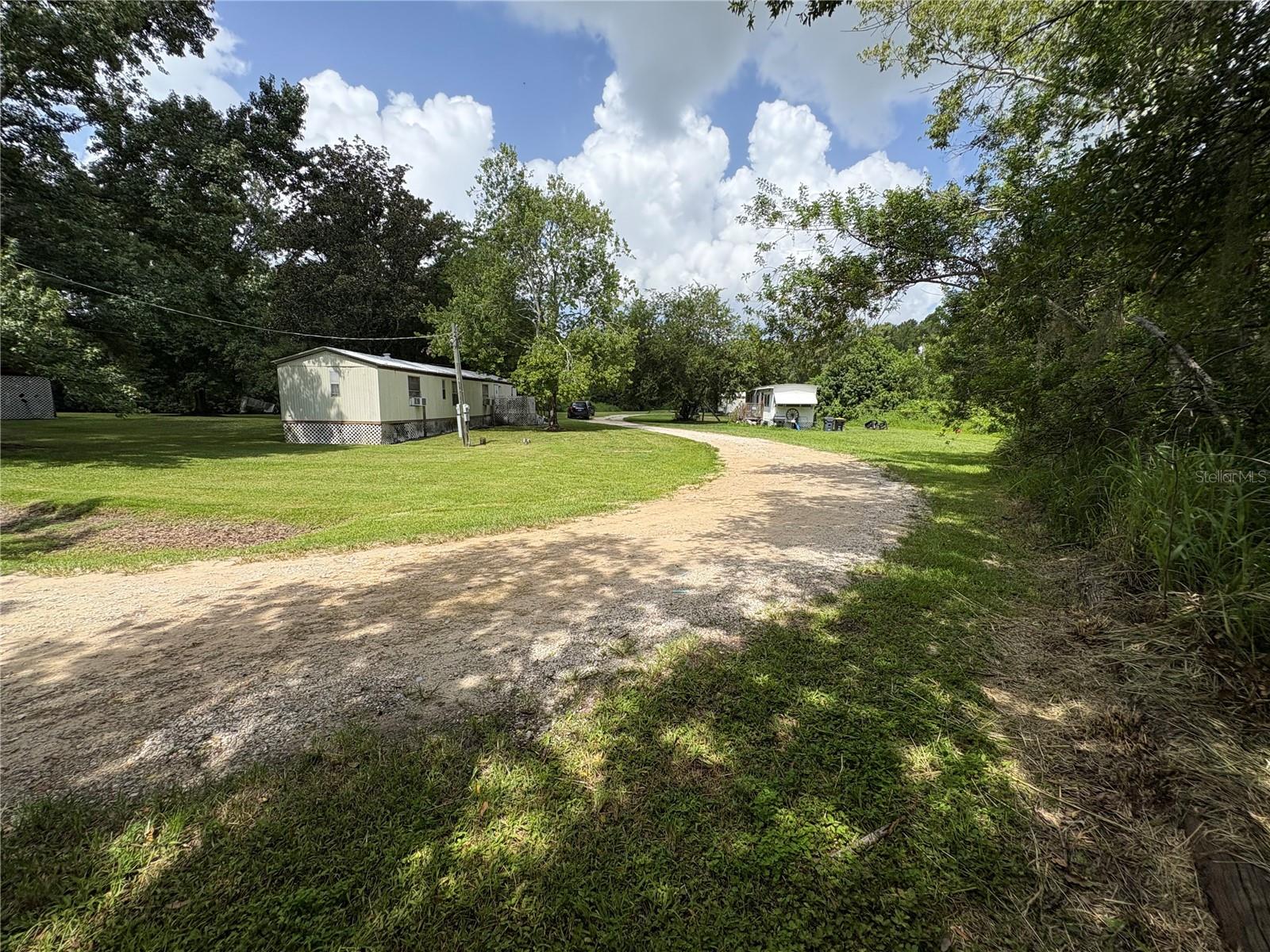 Image 11 of 37 For 2204 Ellie Road 1