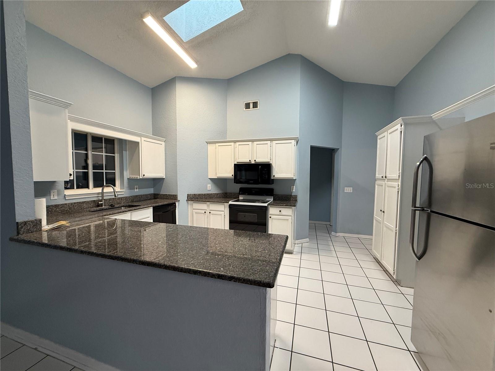 Image 3 of 14 For 1932 Lake Seward Drive