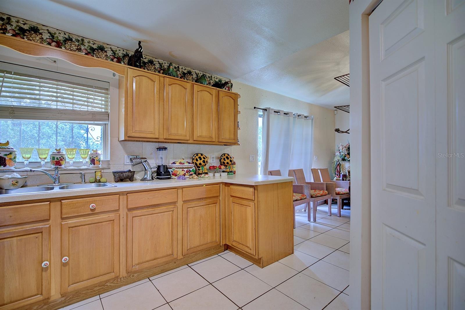 Image 13 of 35 For 3092 Golfview Drive