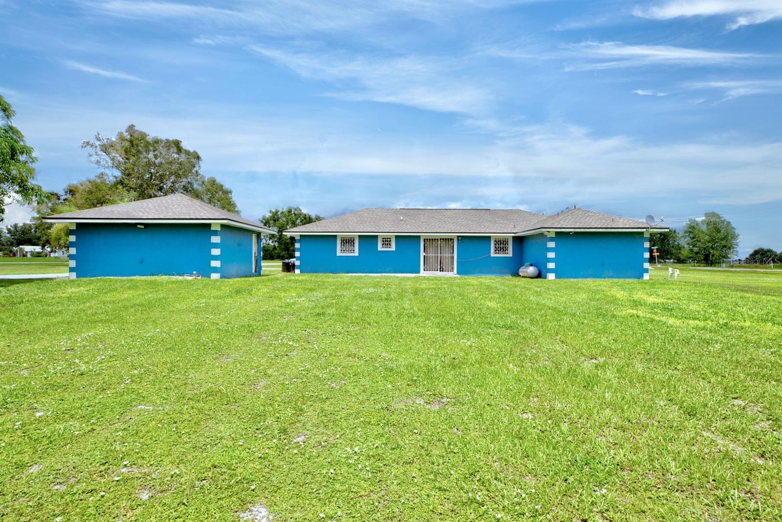 Image 24 of 35 For 3092 Golfview Drive