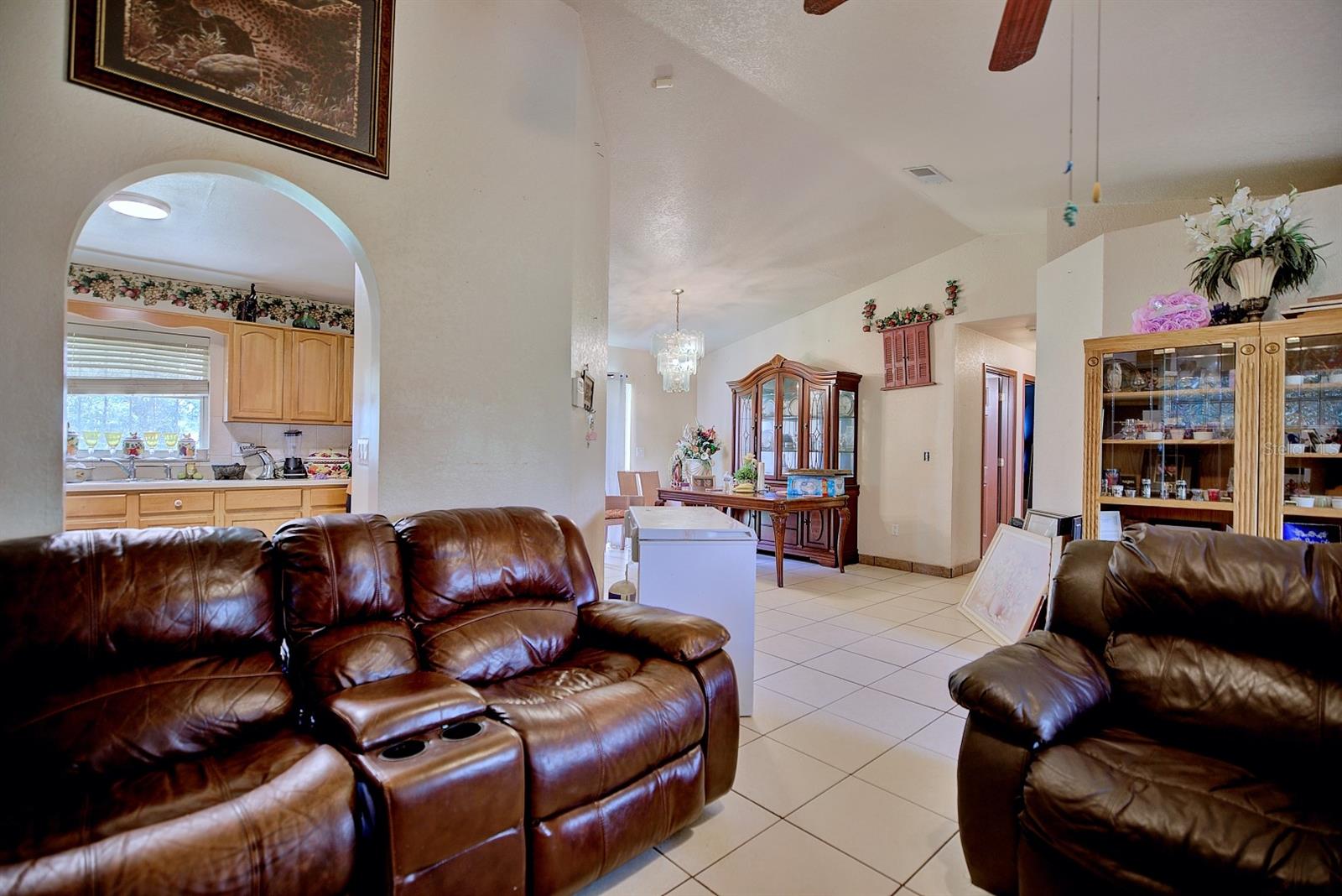 Image 6 of 35 For 3092 Golfview Drive