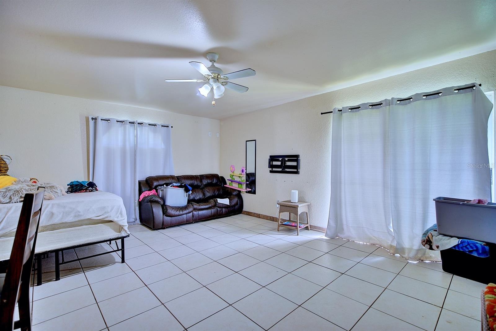 Image 7 of 35 For 3092 Golfview Drive