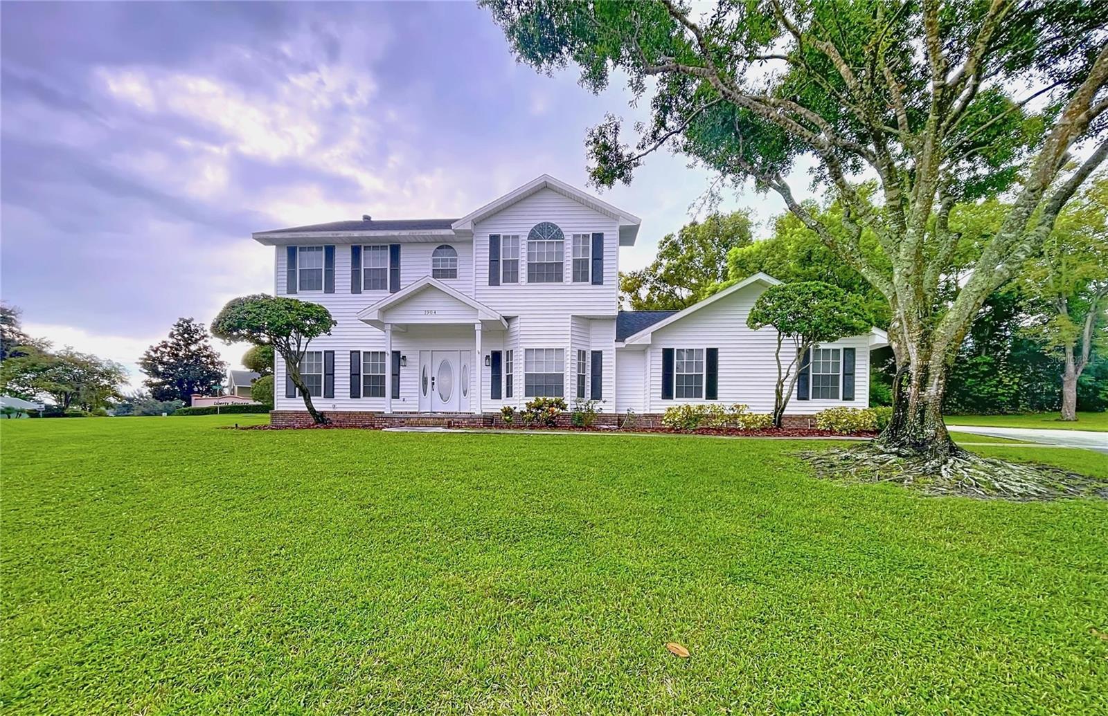 Details for 1904 Vista View Drive, LAKELAND, FL 33813