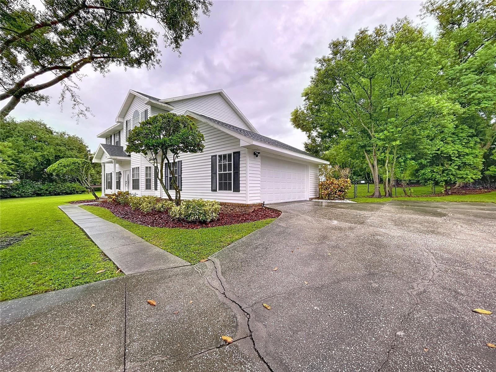 Image 86 of 87 For 1904 Vista View Drive