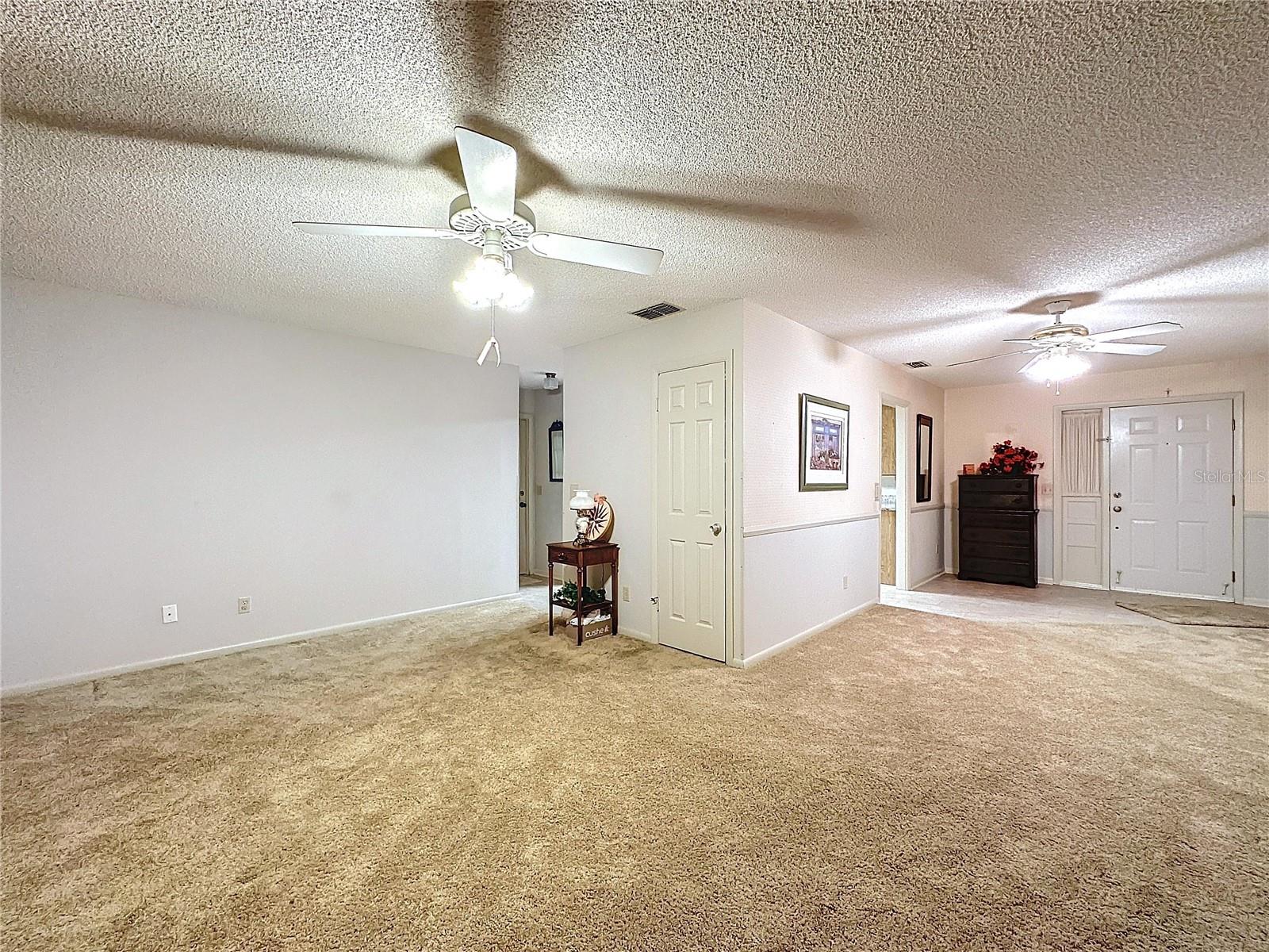Image 19 of 24 For 41 Spring Lane