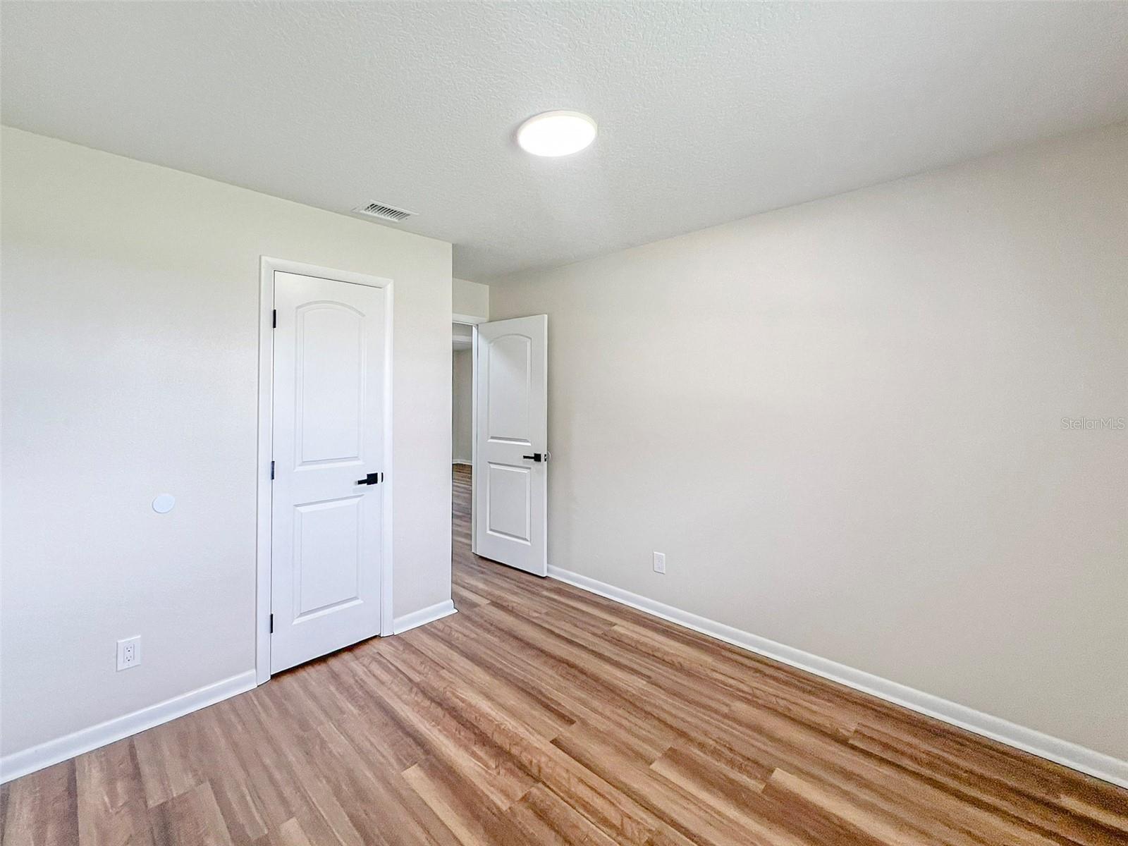 Image 17 of 25 For 602 Cortez Street
