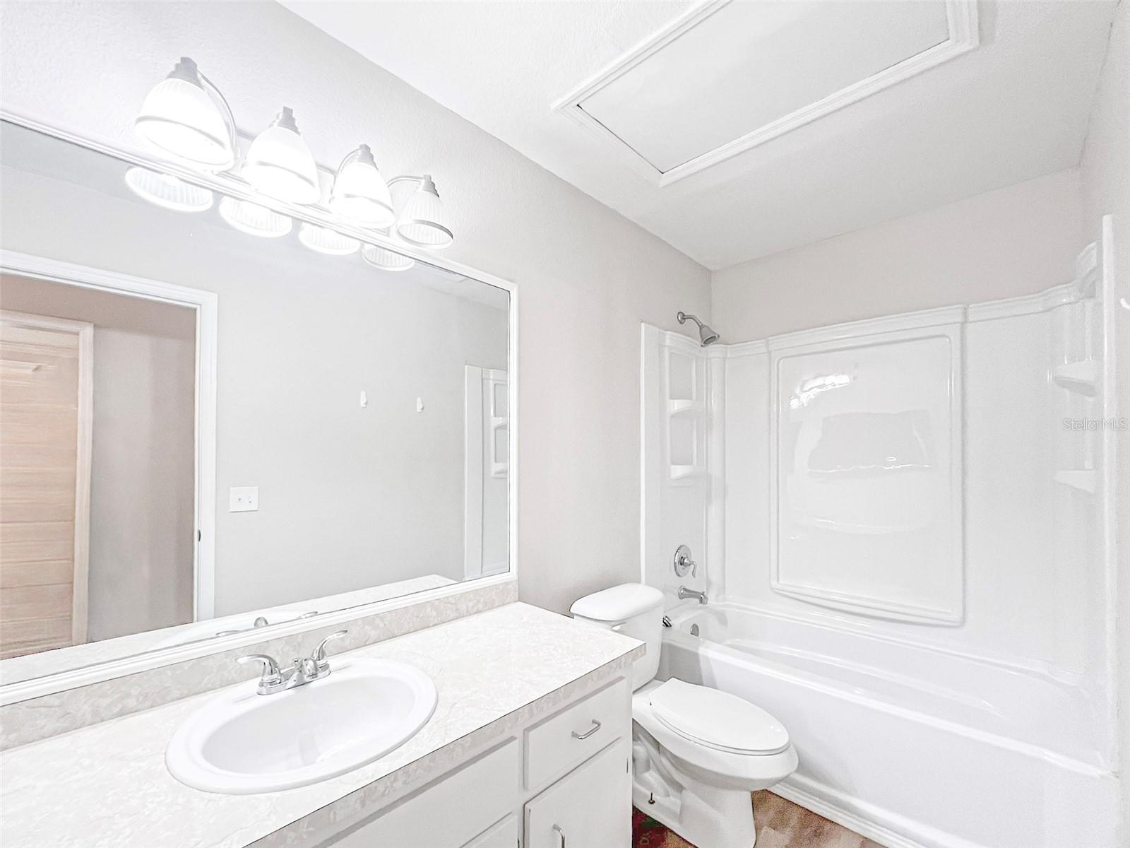 Image 12 of 31 For 2926 Forestgreen Drive S