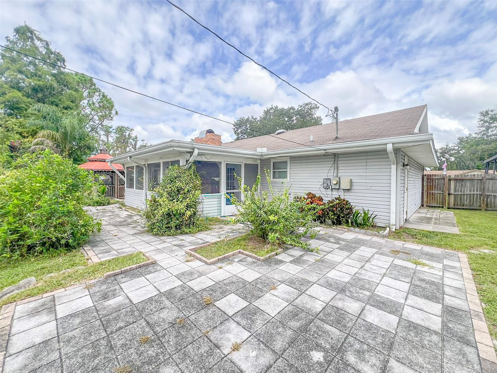 Image 17 of 31 For 2926 Forestgreen Drive S