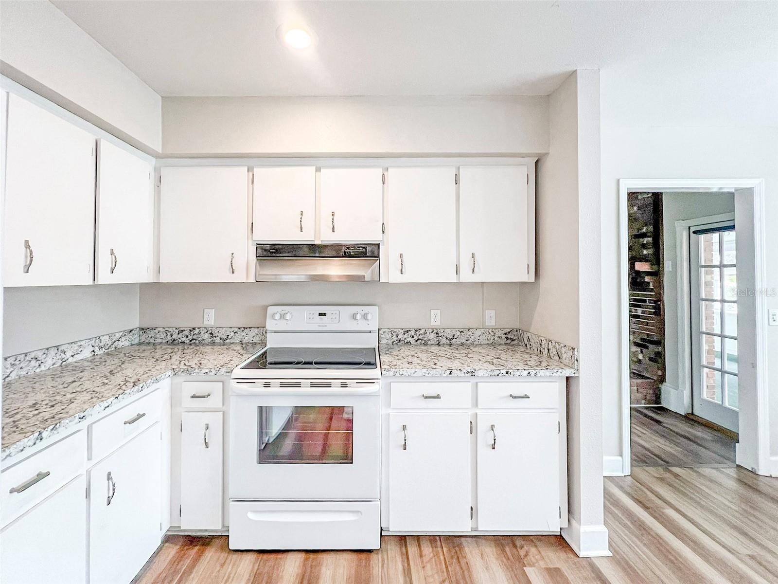 Image 2 of 31 For 2926 Forestgreen Drive S